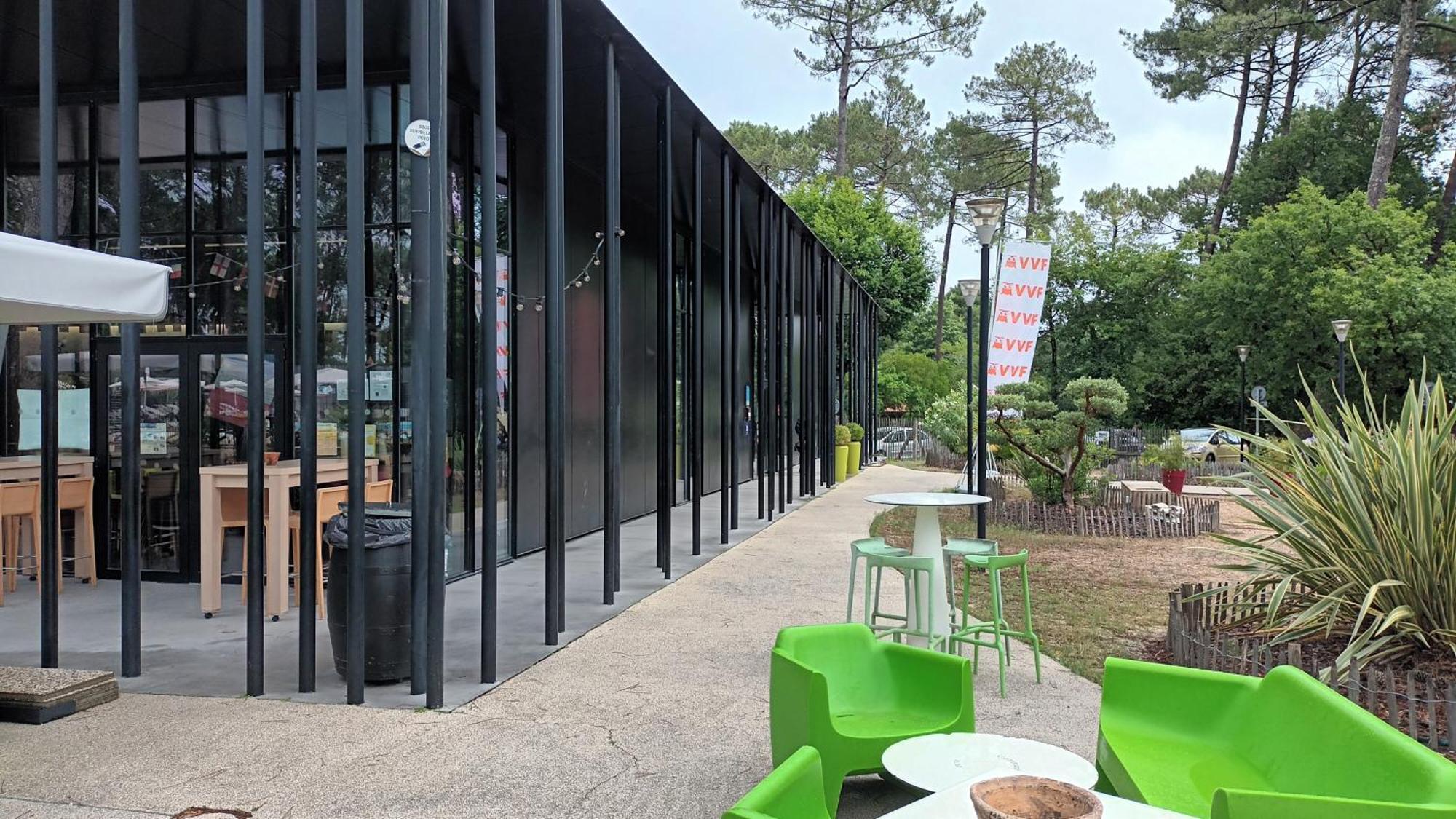 Vvf Lege Cap Ferret Hotel Bagian luar foto